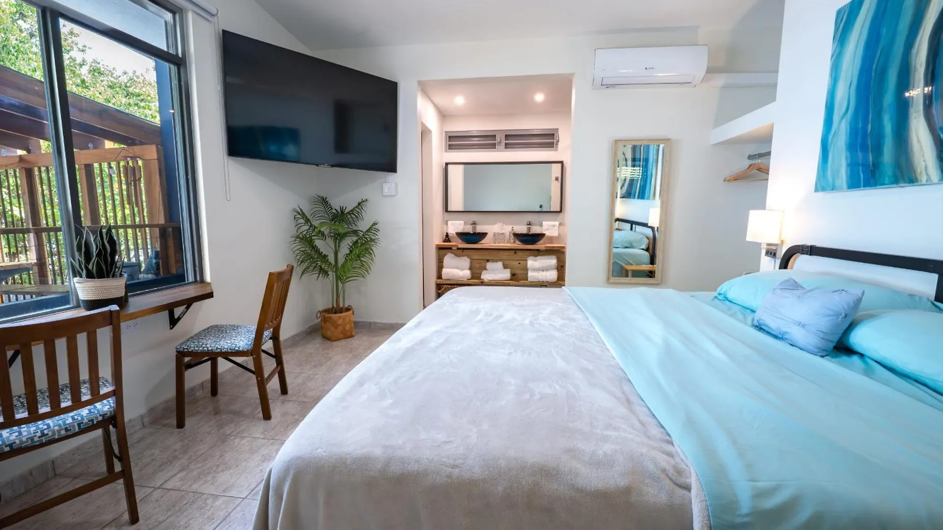 فيلا Coastal Oceanfront Hideaway W 3Br & Private Deck ماياغيز